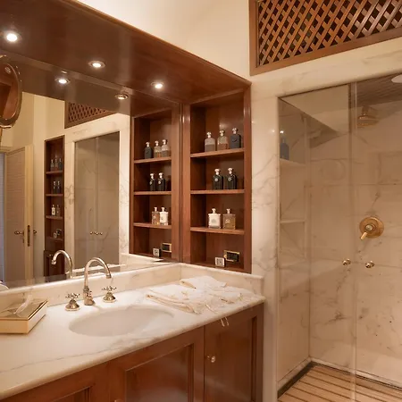 Barbaro Gianese Bed & Breakfast *