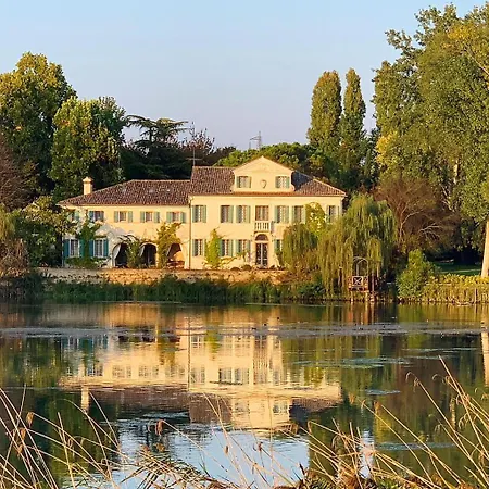 Barbaro Gianese Bed & Breakfast *