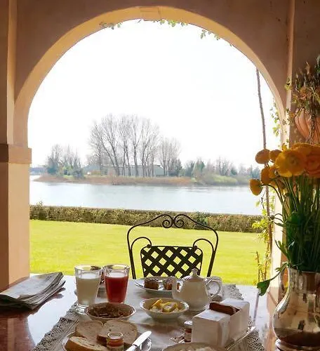 Barbaro Gianese Bed & Breakfast *