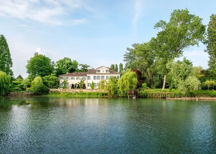 Barbaro Gianese Bed & Breakfast *