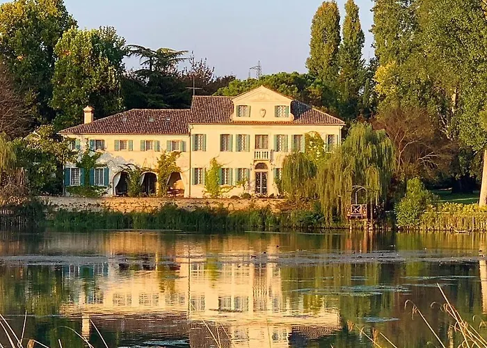 Barbaro Gianese Bed & Breakfast *